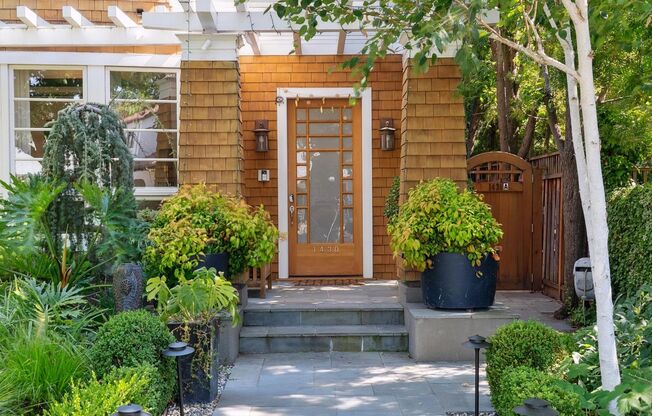 Beautifully Appointed 7-Bedroom Home with Lush Garden Setting in Palo Alto