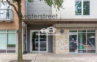 1601 E CESAR CHAVEZ ST