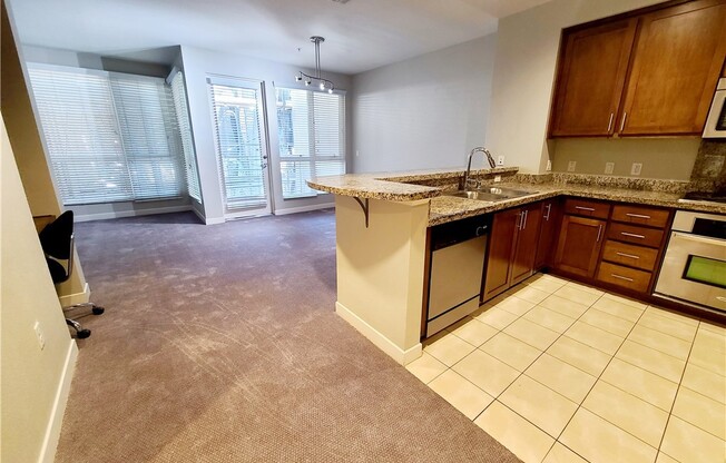 2 beds, 2 baths, 1,050 sqft, $3,100, Unit 402