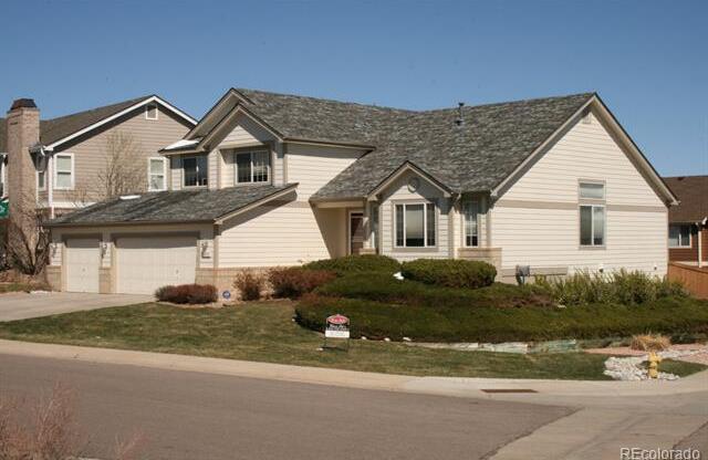 Beautiful 2 Story in Highlands Ranch