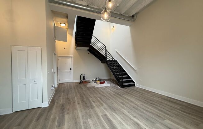 2 beds, 2 baths, 1,000 sqft, $4,195, Unit 203