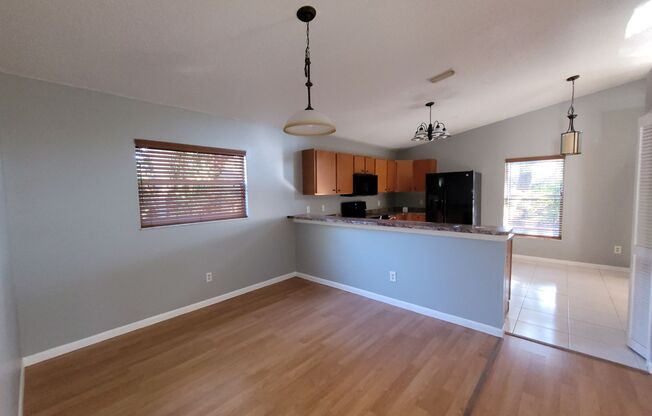 3 beds, 2 baths, $2,500