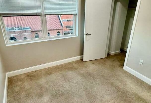 2 beds, 2 baths, 876 sqft, $2,425, Unit 514