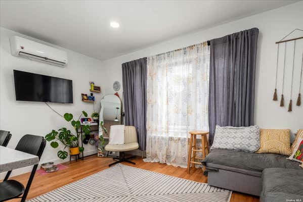 1 bed, 1 bath, $2,200, Unit 2