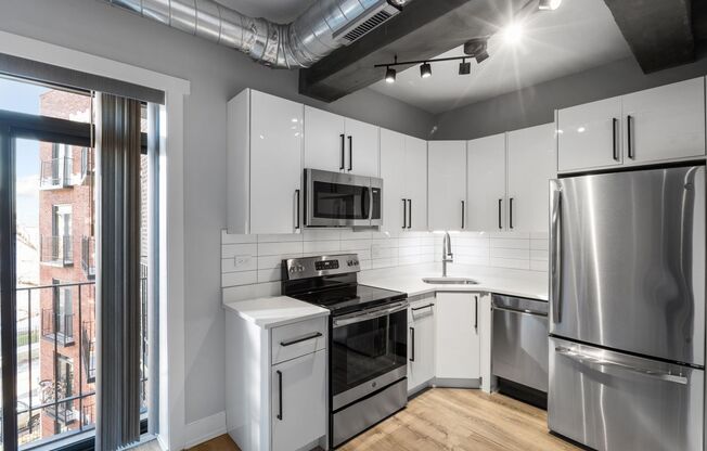 Studio, 1 bath, 280 sqft, $1,750, Unit 511
