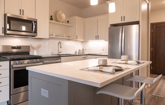 1 bed, 1 bath, 850 sqft, $2,295, Unit 224