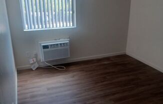 2 beds, 1 bath, 668 sqft, $1,049, Unit 236