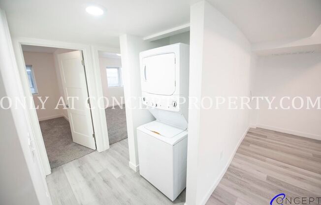 2 beds, 2 baths, 833 sqft, $1,699, Unit 513- (03)