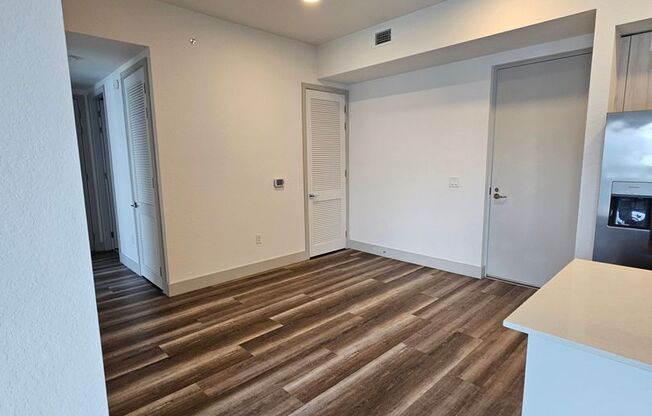 3 beds, 2 baths, 1,363 sqft, $3,045, Unit 441-4206