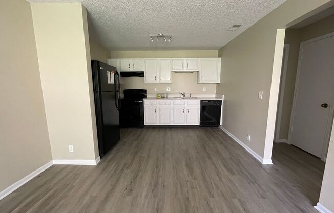 1 bed, 1 bath, 575 sqft, $1,050, Unit 5933-12