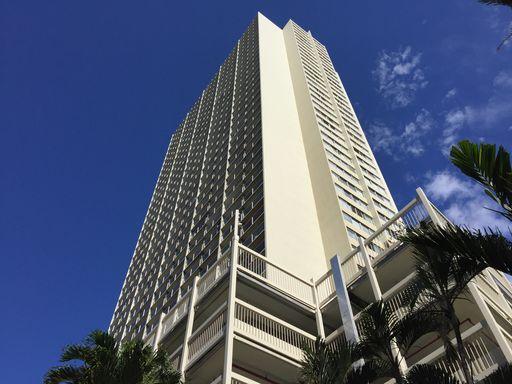 1 bed, 1 bath, 420 sqft, $2,080
