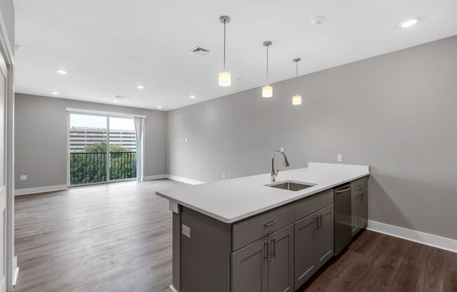 1 bed, 1 bath, 750 sqft, $1,650, Unit 504