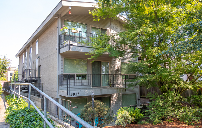 Linden 6 Apartments - Located at Fremont