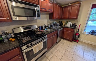 6 DOUGLASS ST