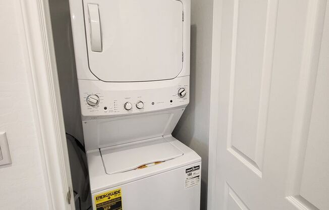 3 beds, 2.5 baths, $1,950