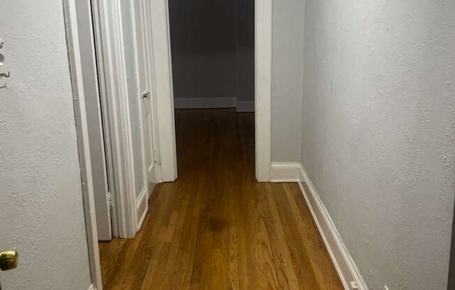 2 beds, 1 bath, 1,500 sqft, $1,850, Unit 810-202