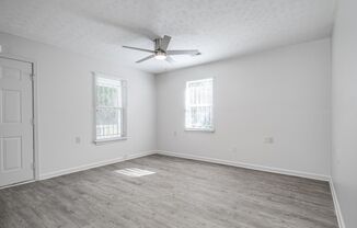 3 beds, 1 bath, $2,000