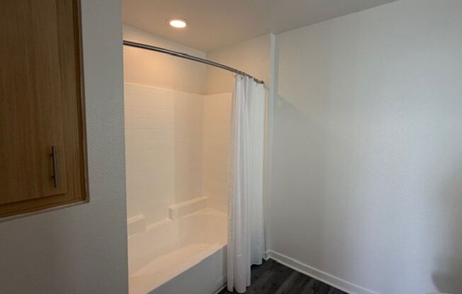 2 beds, 2 baths, 1,161 sqft, $3,350, Unit 505