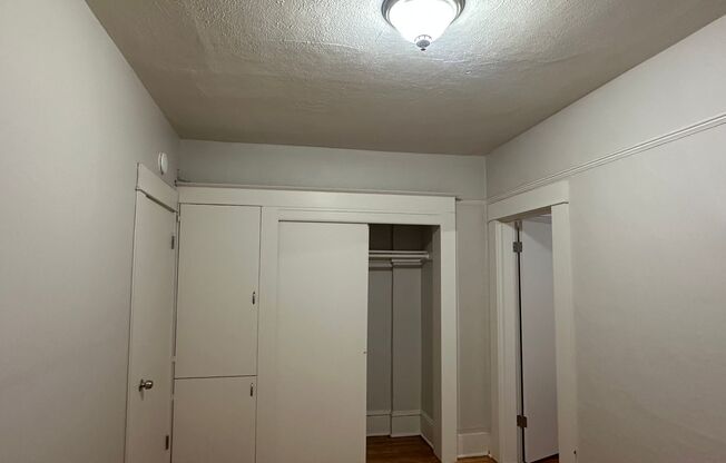 Katherine Apartments