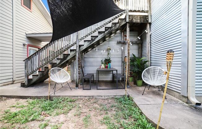 2905 Robinson Duplex