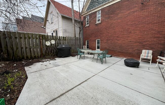 1817 N Humboldt