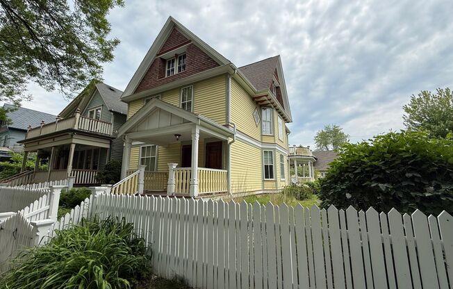 Rare Find in Brewer’s Hill – Bright, Character-Filled 3BR Upper + $500 Move-In Credit!