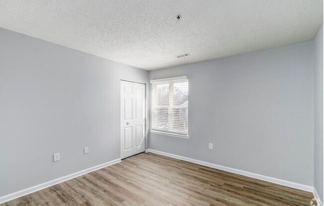 2 beds, 1 bath, 835 sqft, $1,200, Unit 2338E