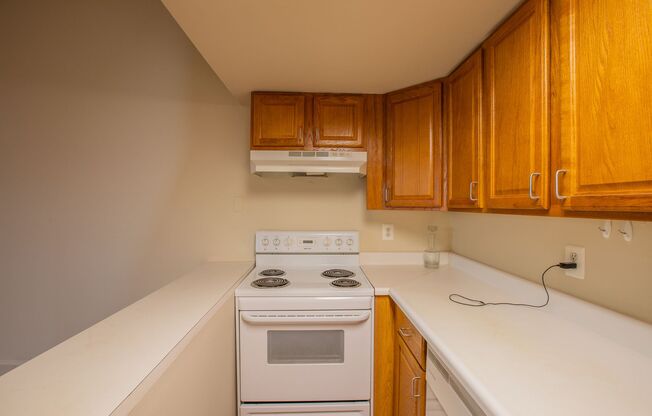 Studio, 1 bath, 900 sqft, $2,970, Unit Unit 3A