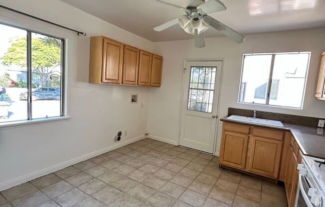 2 beds, 1 bath, 800 sqft, $2,300, Unit 5612