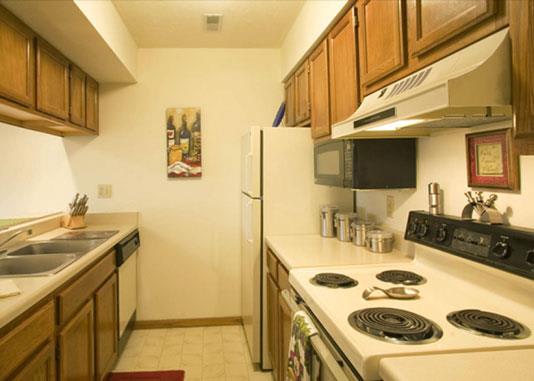 full kitchen angle at Capitol View Apartments in Lincoln Nebraska