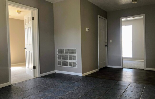434 Crawford SE