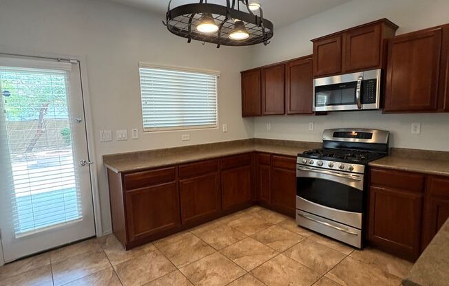 READY TO VIEW NOW-RARE FIND! Fireside at Norterra Spacious 3 Bed 2 Bath with Den Home!