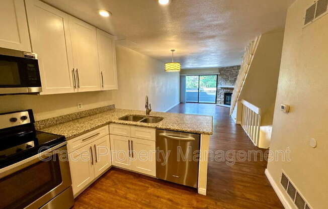 8761 W CORNELL AVE