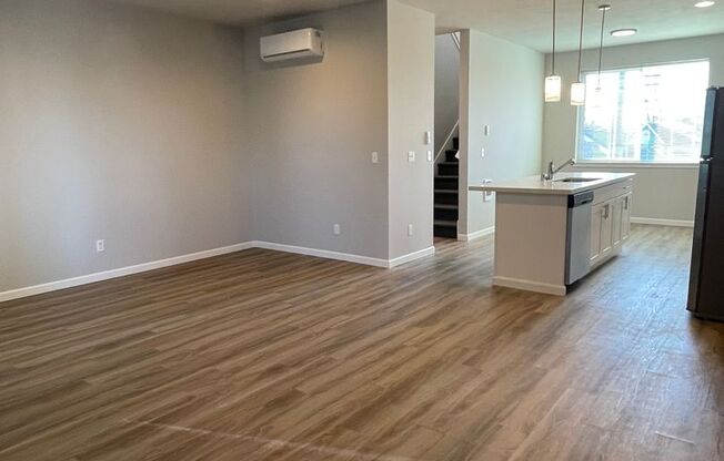 2 beds, 2 baths, 1,502 sqft, $1,595, Unit 3616-B