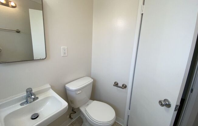 1 bed, 1 bath, 750 sqft, $1,695, Unit 10