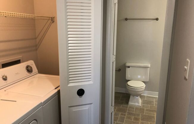 2 beds, 2 baths, 1,042 sqft, $1,199, Unit 6010H