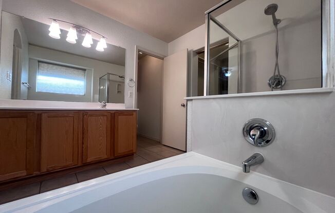 3 beds, 3 baths, $2,600