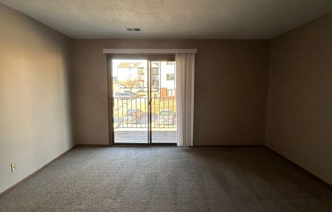 Southwinds Apts. (4740 Virginia St.)