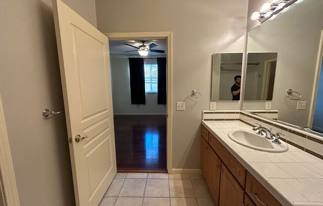 2 beds, 2 baths, $1,895, Unit # 213