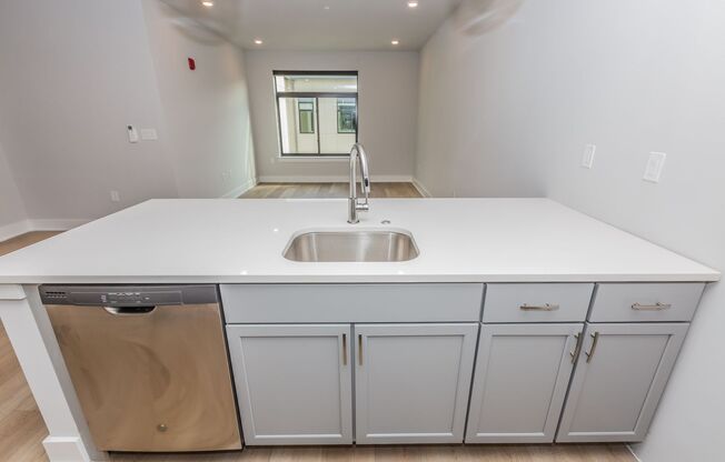 1 bed, 1 bath, 814 sqft, $2,795, Unit Apt # 307