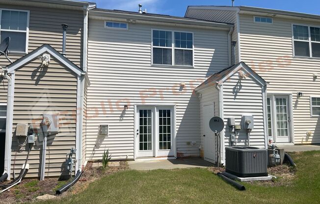 3 beds, 2.5 baths, $1,635, Unit #510