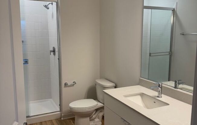 2 beds, 2 baths, 1,010 sqft, $2,495, Unit 4800 157th Street - 324