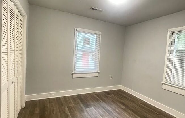 2 beds, 1 bath, 900 sqft, $1,400, Unit 2B