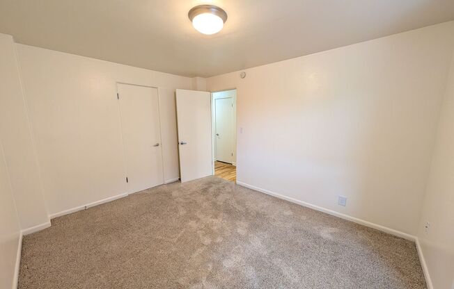 2 beds, 1 bath, 876 sqft, $2,425, Unit 504