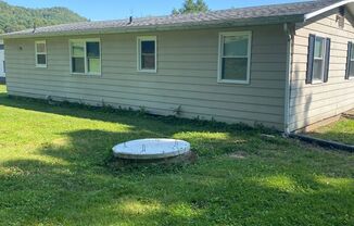 3 beds, 1 bath, $1,400