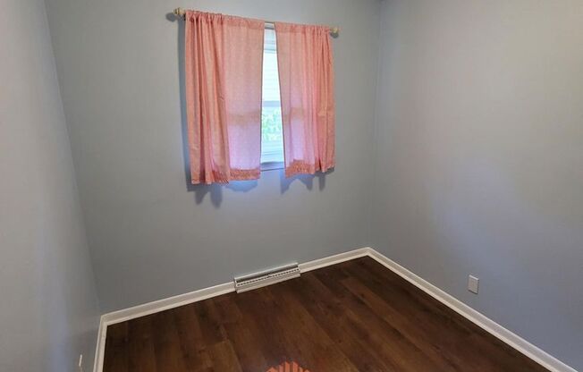 3 beds, 2 baths, $2,650