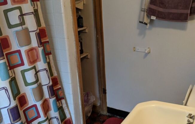 Studio, 1 bath, $919, Unit 1615 04