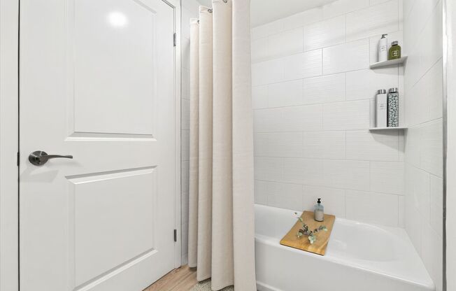 2 beds, 1.5 baths, 949 sqft, $3,795, Unit 521