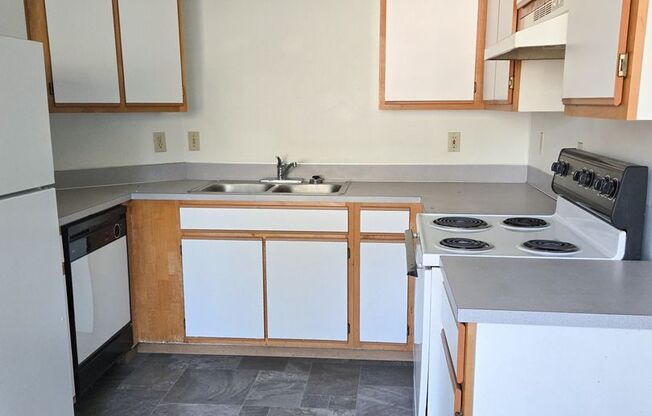 3605-3625 Belle Vista Ct S