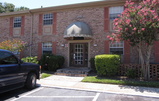 Location, Location, Location ! Completely Remodeled !